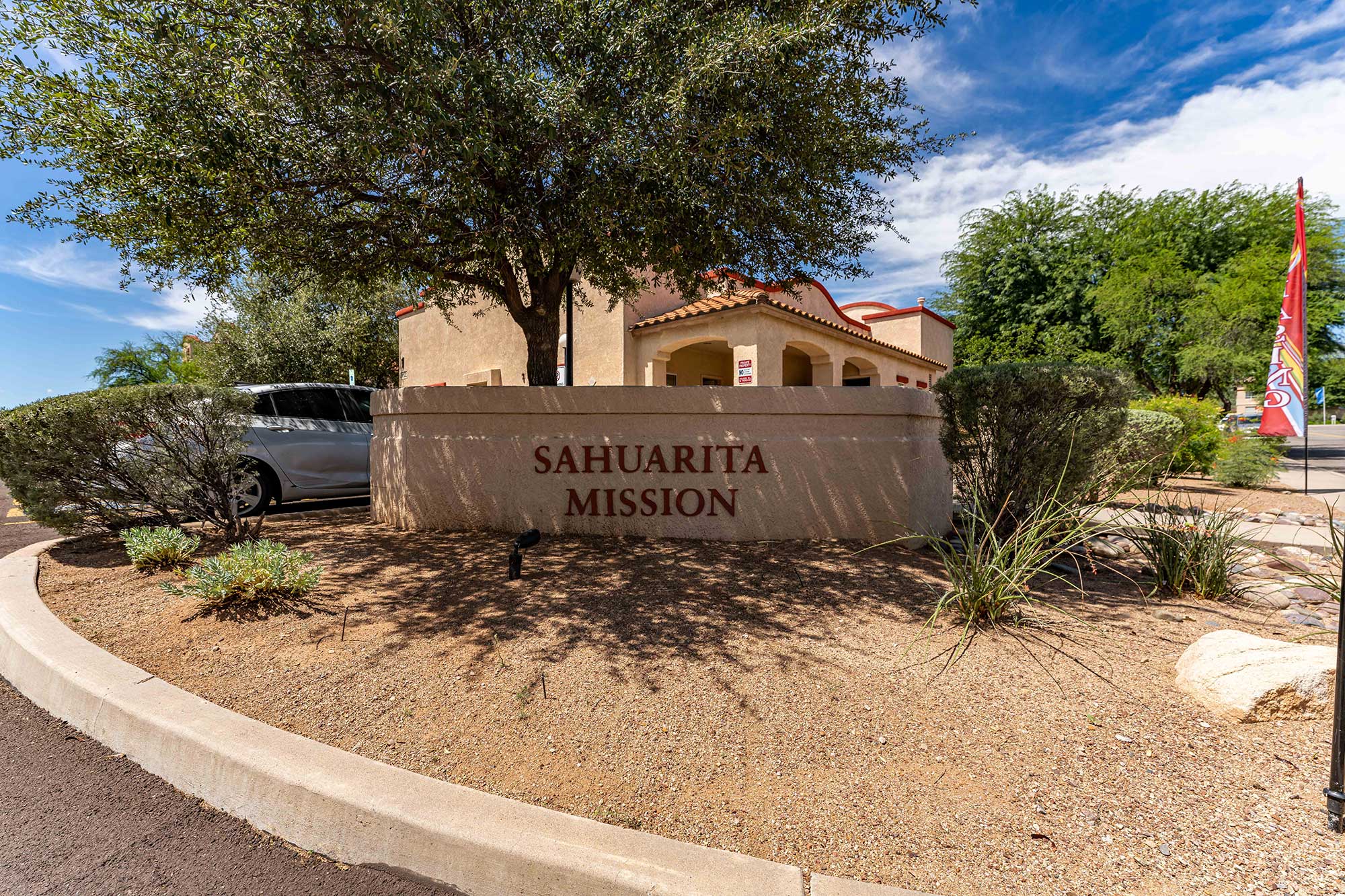 Sahuarita Mission , Exterior